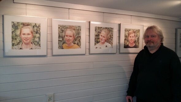 Albert-Jan Cool met de vier portretjes